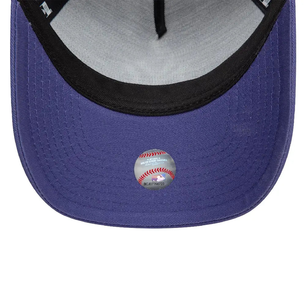 League Essential New York Yankees 9FORTY A-Frame Trucker Cap