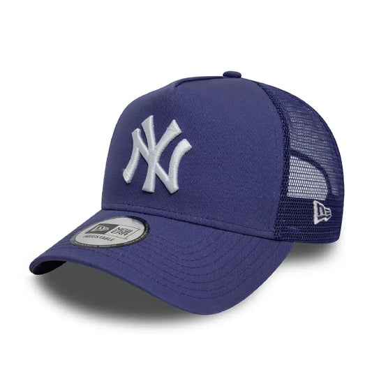 League Essential New York Yankees 9FORTY A-Frame Trucker Cap